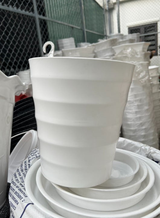 Chậu hoa vòng tròn thấp 205*145*225 màu trắng
